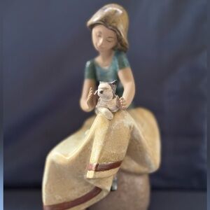 Lladro Repose Style 2169 Retired Piece in Gres Finish Lady with a Cat